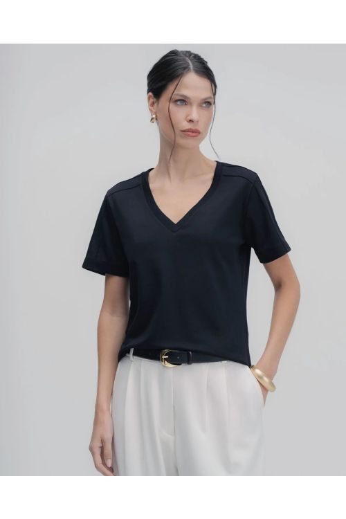 CAMISETA GOLA V LEGACY ALGODAO PIMA PRETO CAMYS
