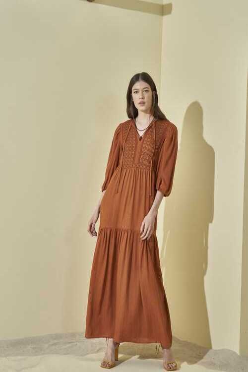 VESTIDO LINHO DET. RENDA MARROM COOL L'CECCI