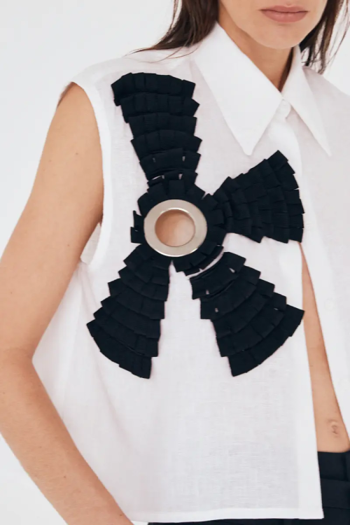 CAMISA SEM MANGA DE LINHO BORDADO FLOR E ILHOS COVEN