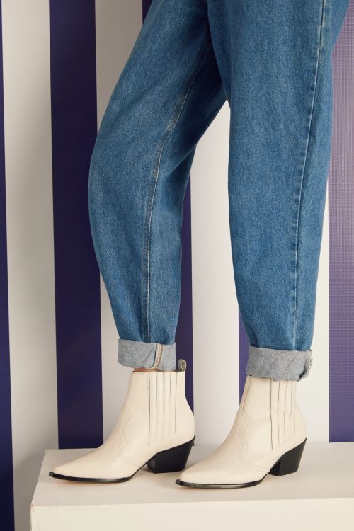 BOTA COUNTRY LOW OFFWHITE BLUE BIRD