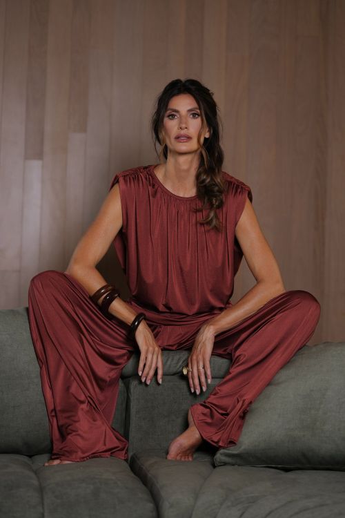 BLUSA MALHA ATHENA COM OMBREIRA MARROM - VOAR