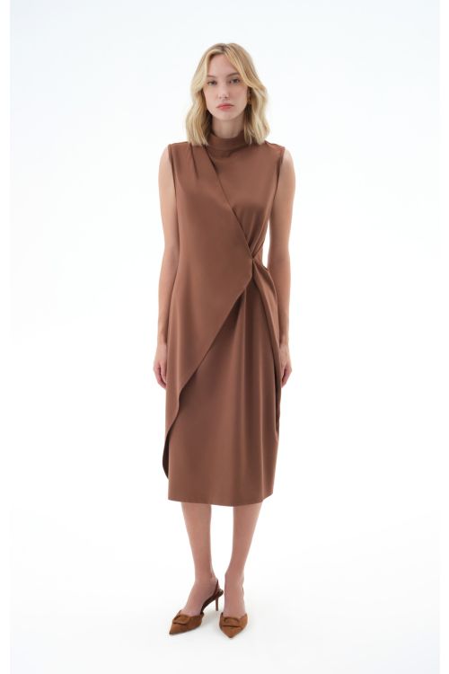 VESTIDO KATE MIDI SEM MANGA FRANZIDO CAPUCCINO ALEHA