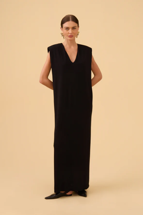VESTIDO LONGO RETO DETALHE COSTAS MALHA MARROM CLARO VIVIANE FURRIER