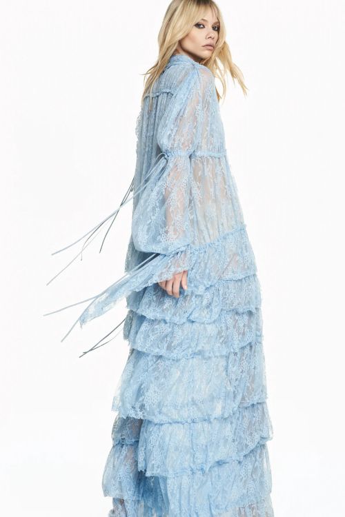VESTIDO LONGO BABADOS MANGA LONGA GOLA ALTA RENDA AZUL TIG