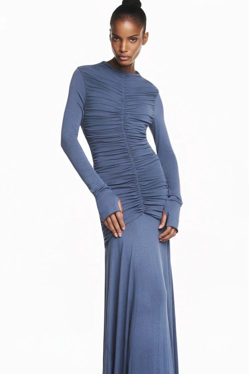 VESTIDO LONGO CORPO DRAPEADO MANGA LONGA MALHA AZUL TIG