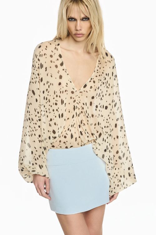 BLUSA MANGA RAGLAN DECOTE V CHIFFON DALMATA TIG