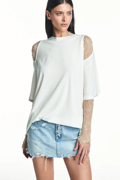 CAMISETA ABERTURA OMBRO MALHA OFFWHITE  TIG