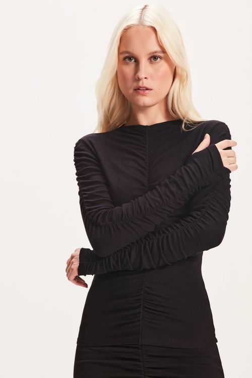 BLUSA DRAPEADA MG. LONGA PRETO TIG